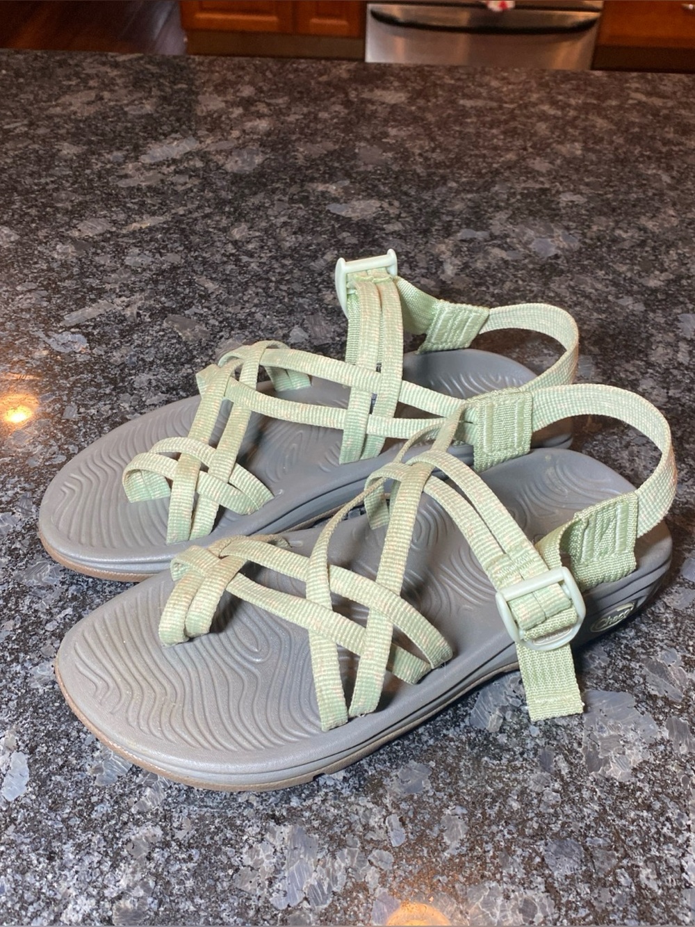 Chaco Shoes Women's 7M Z/Cloud Sandals Green Hiking Water Beach Eco Tread